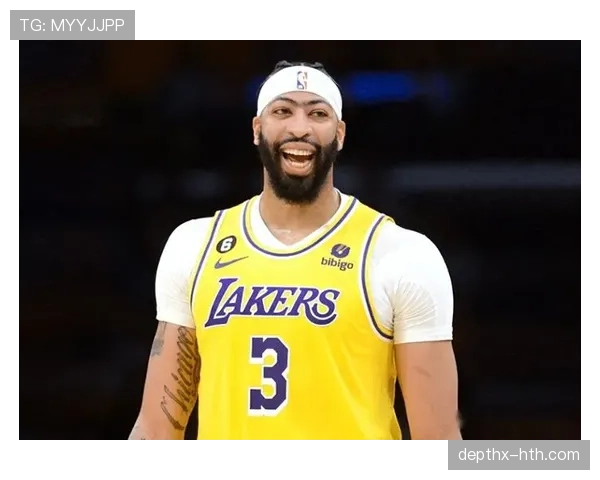 杰克逊展现盖帽绝技，防守端成为球队胜利关键