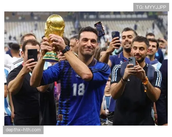 斯卡洛尼战术革新激活阿根廷锋线，全队火力全开表现抢眼