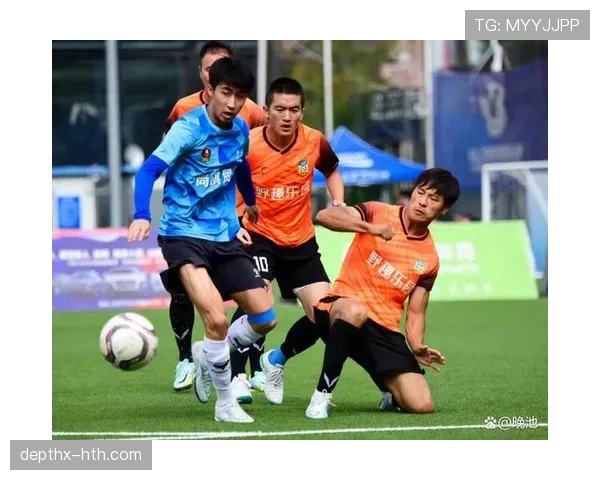 精彩对决一触即发！足球直播赛程引球迷热议